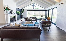 Whitevale Luxury Estate